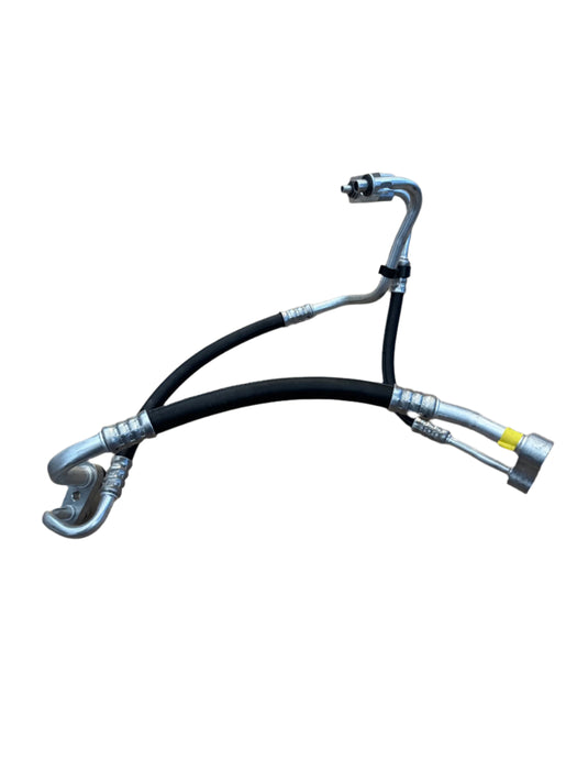 Vauxhall Corsa D Petrol A/C Compressor Hose Pipe New OE Part 13203317