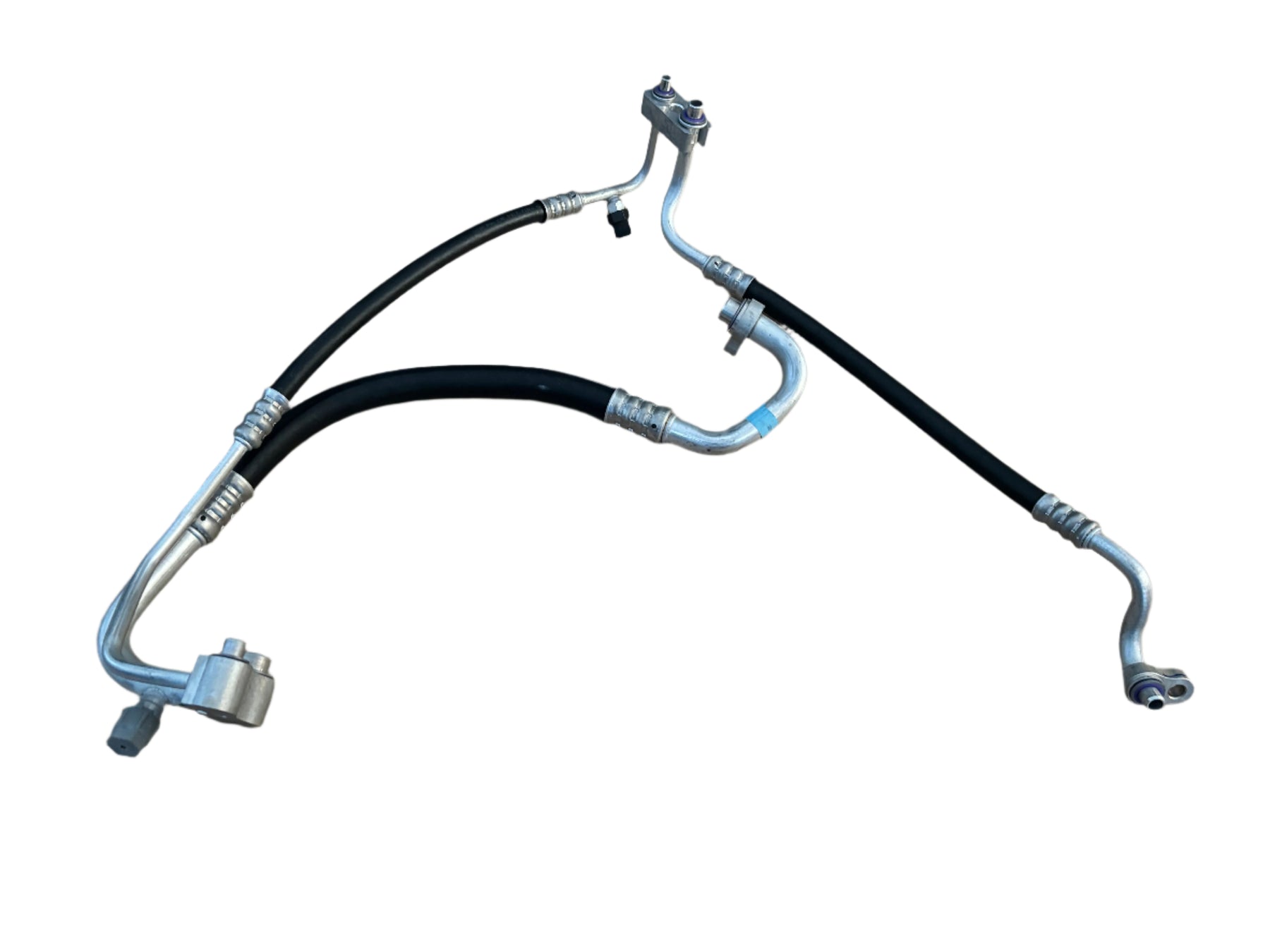 Vauxhall Adam 1.2 Petrol Front A/C Refrigerant Hose Pipe New OE Part 39091393 39041636