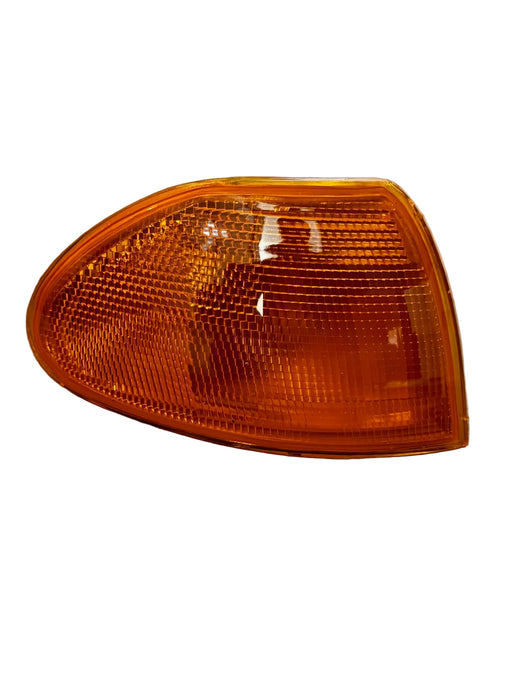 Vauxhall Astra F Right Hand Front Amber Indicator Light New Part LL2008