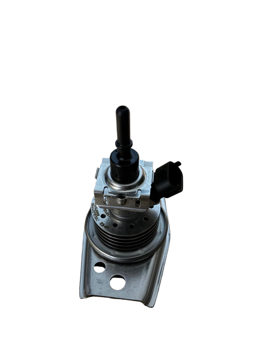 Vauxhall Zafira C 1.6 Diesel Adblue Injector New OE Part 55594059