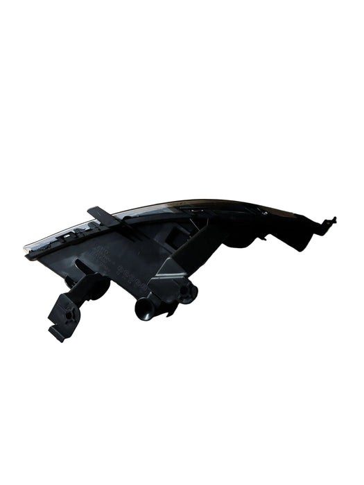 Vauxhall Astra J LH 5 Door Front Fog Light And Indicator New Part 13293622