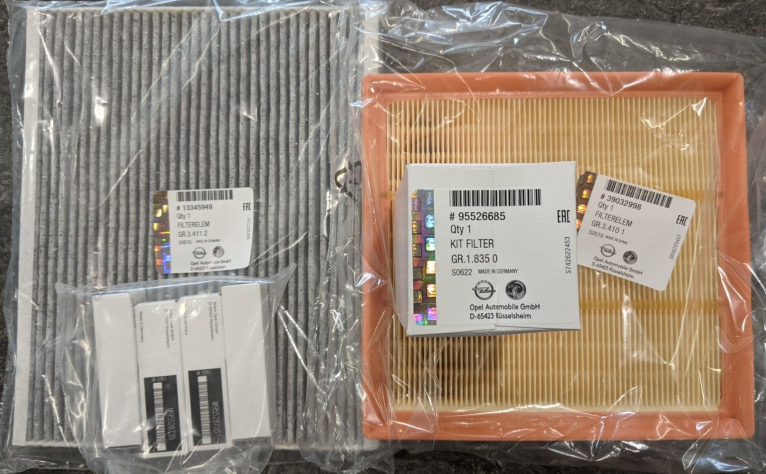 Vauxhall Corsa E 1.4 Petrol Service Kit New OE Part 95530185