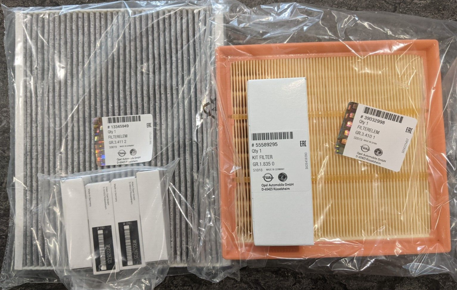 Vauxhall Corsa E Petrol Service Kit New OE Part 95530183