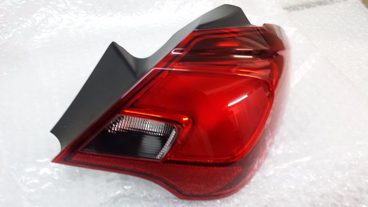 Vauxhall Corsa E (2015-) 5 Door Right Hand Rear light On Quarter Panel 13454497 39090648